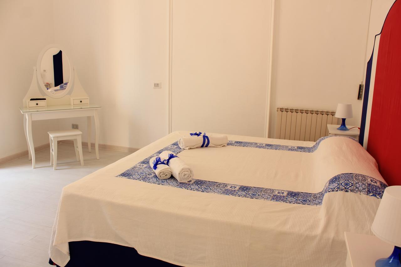 B&B Vitruvio Suites Formia Pokoj fotografie