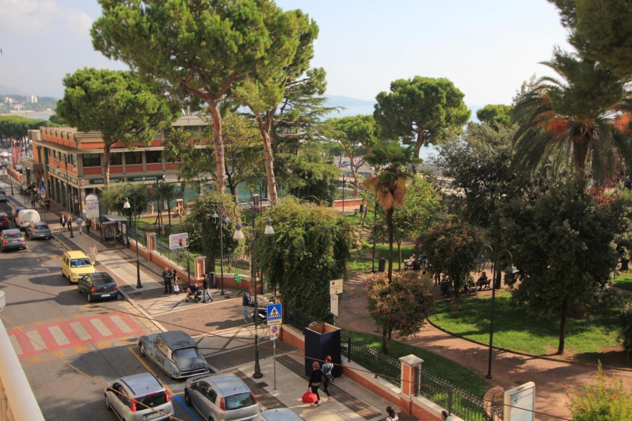 B&B Vitruvio Suites Formia Exteriér fotografie